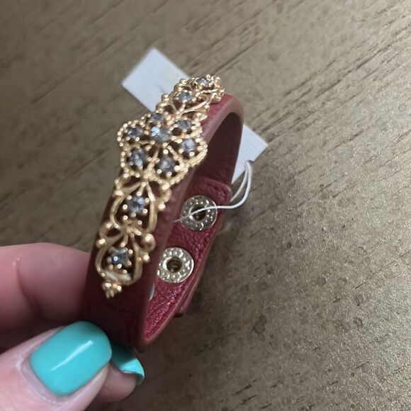 🎉1 hr sale 🎉Adjustable bracelet 💕 - Picture 1 of 8